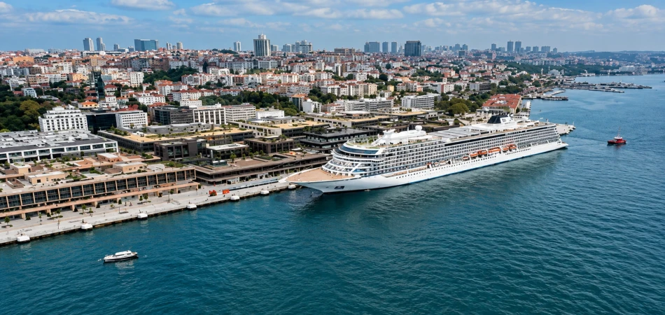 Cruise ship docking schedule for Galataport Istanbul.