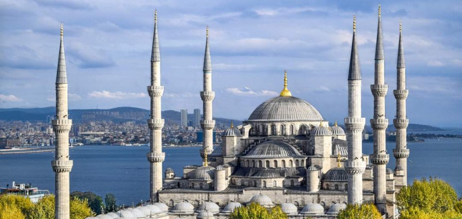 İstanbul Tam Gün Adalar Turu - Büyükada, Heybeliada, Burgazada Öğle Yemeği ve Transfer Dahil